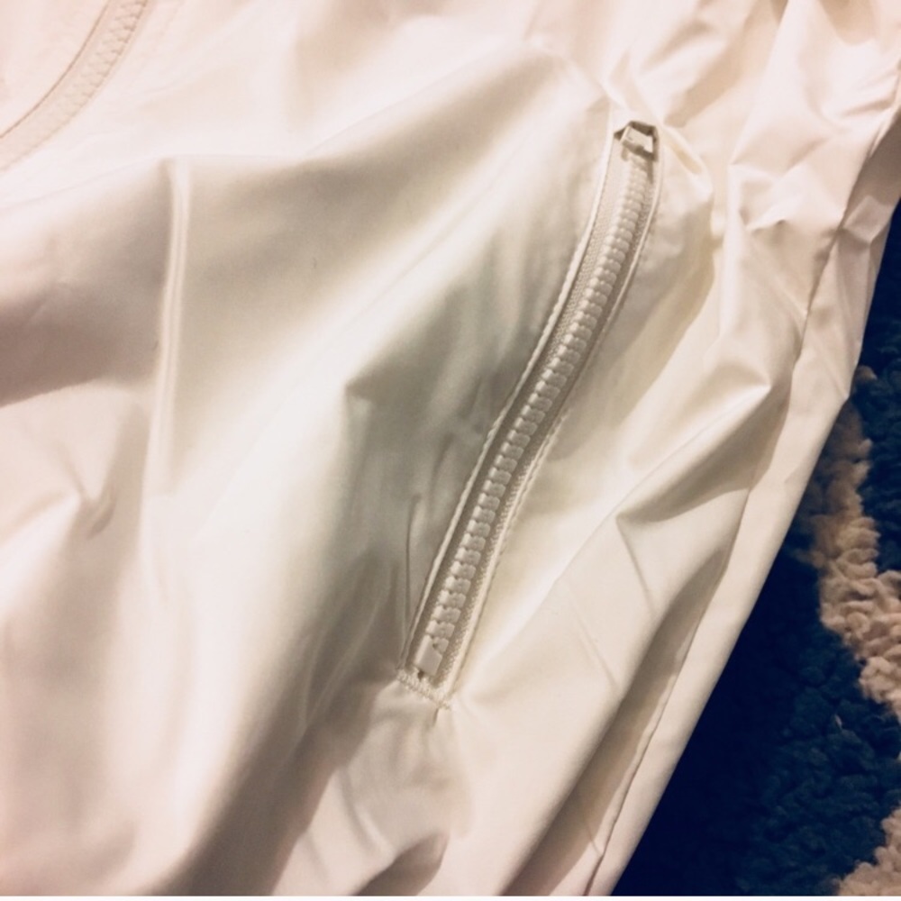 Nike Windbreaker/runner NWT - Picture 5 of 8